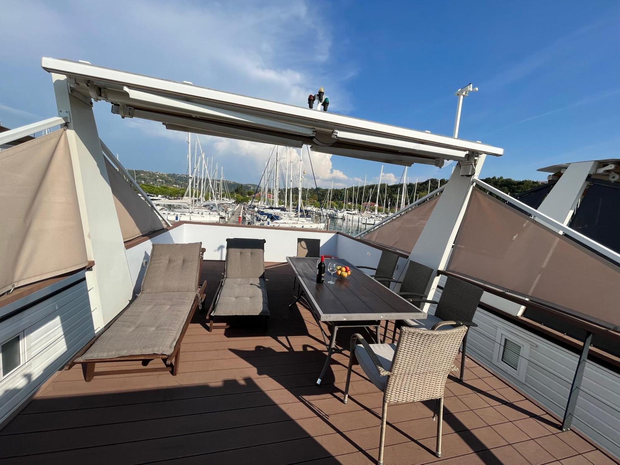 Marina Luxury Houseboat Lace Portorož Dış mekan fotoğraf